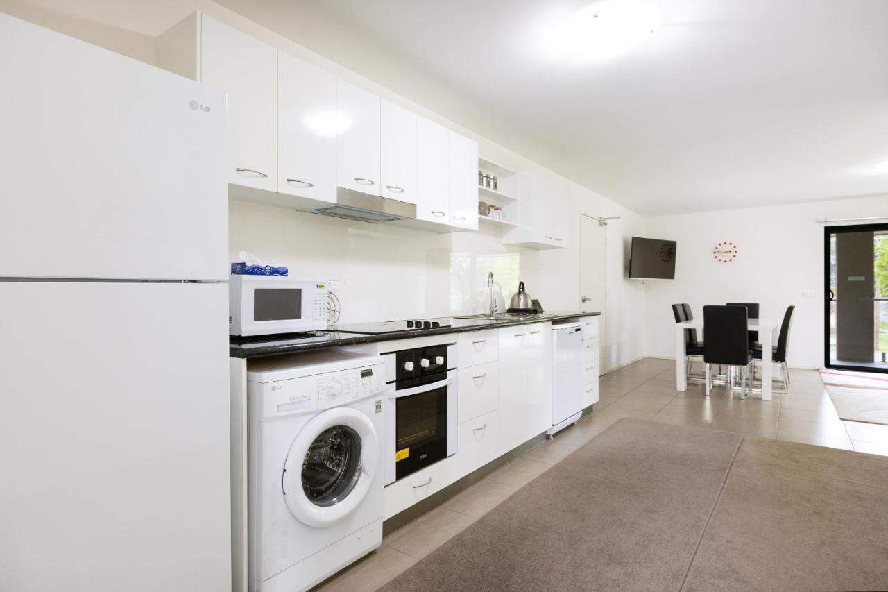 Apex Park Holiday Apartments Wangaratta Exterior photo