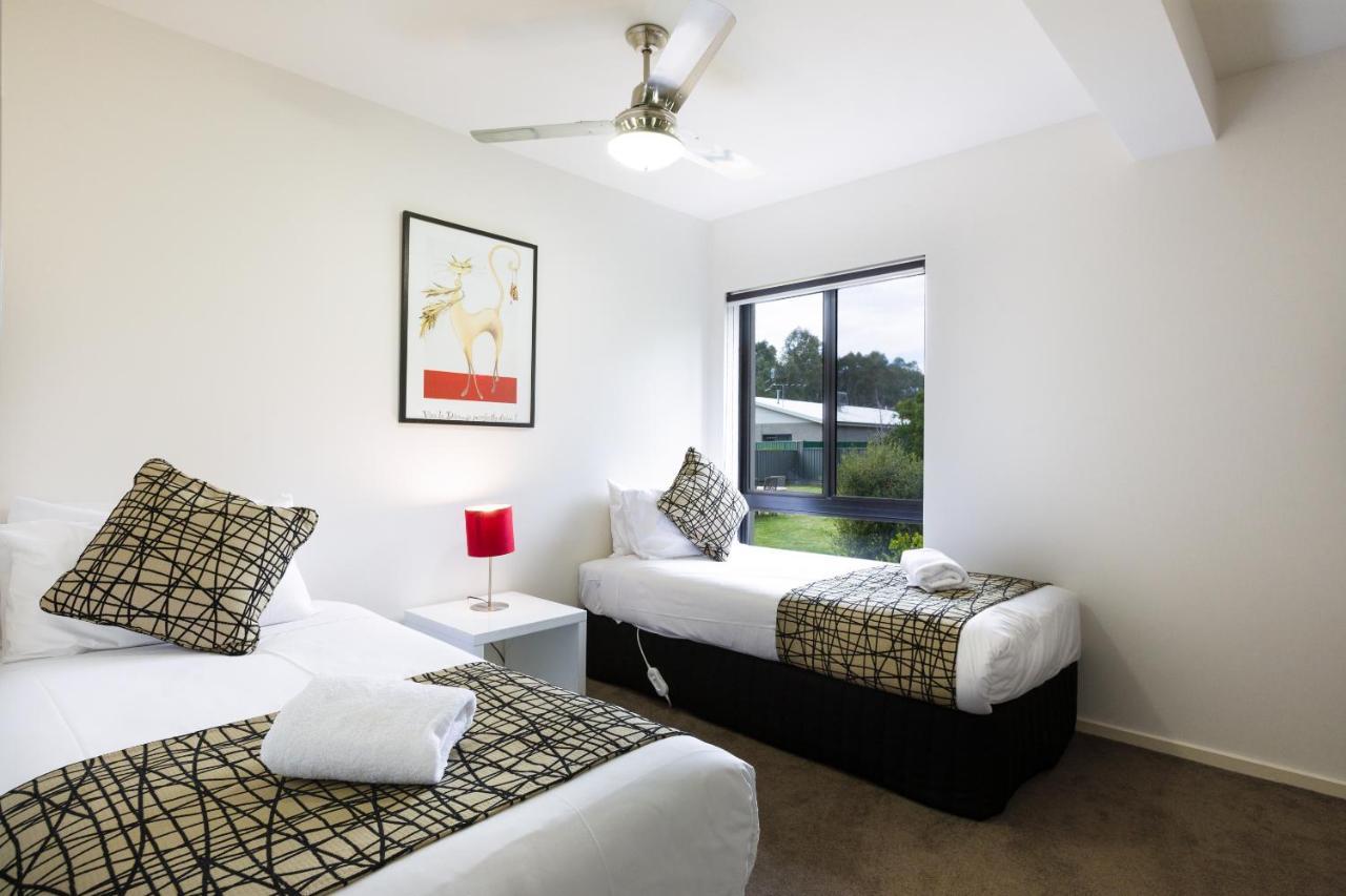 Apex Park Holiday Apartments Wangaratta Exterior photo
