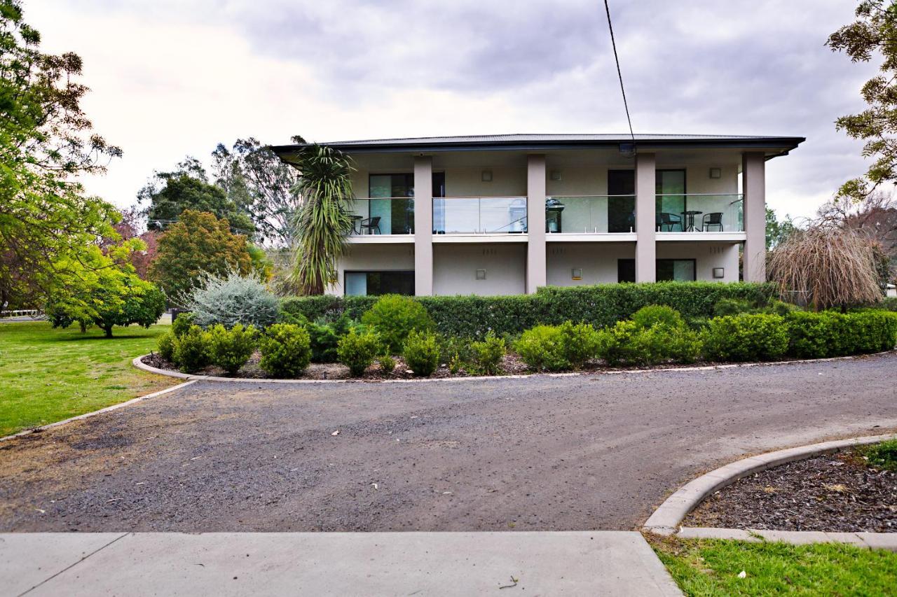 Apex Park Holiday Apartments Wangaratta Exterior photo