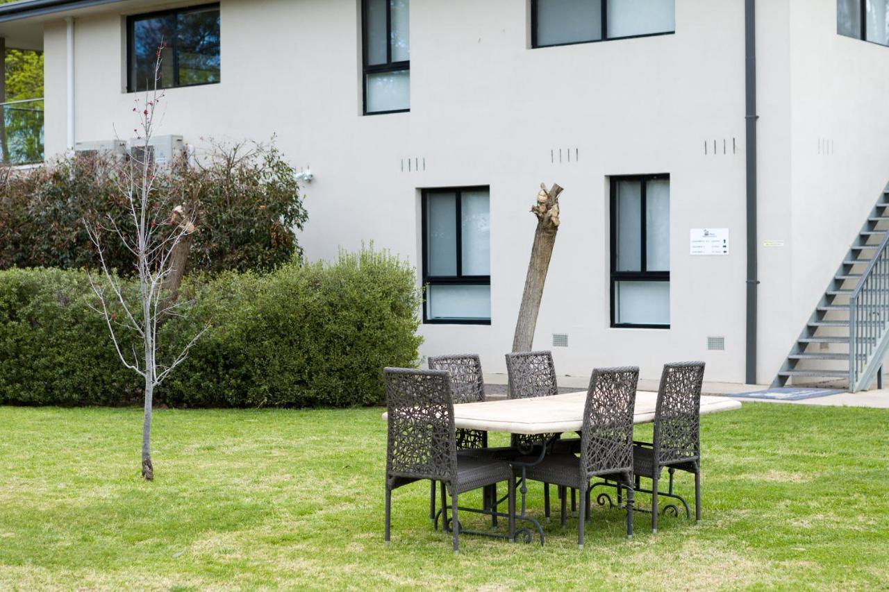 Apex Park Holiday Apartments Wangaratta Exterior photo